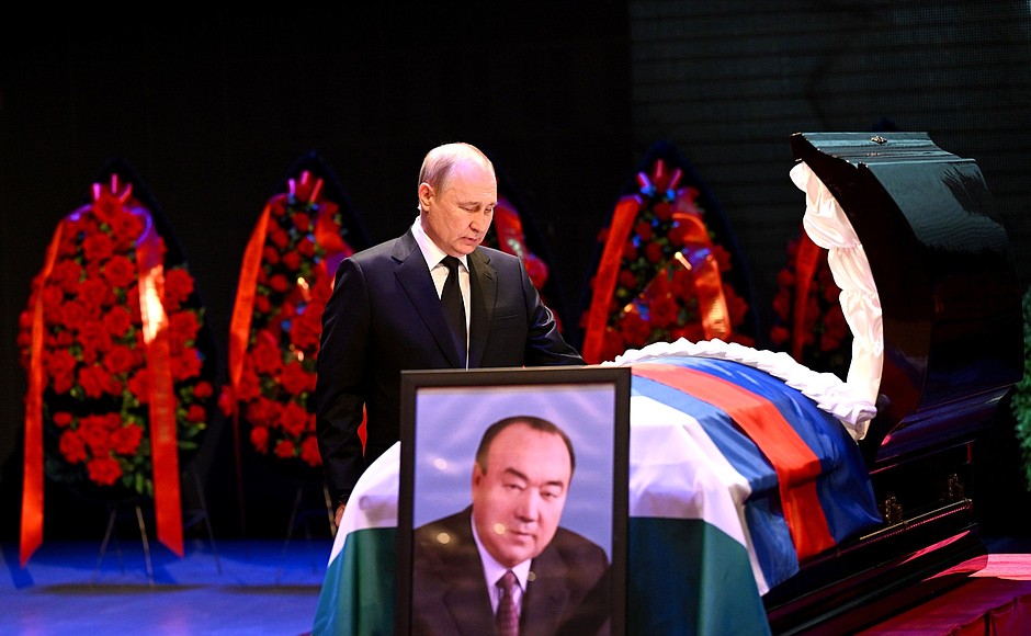 Владимир Путин простился с первым президентом Башкортостана